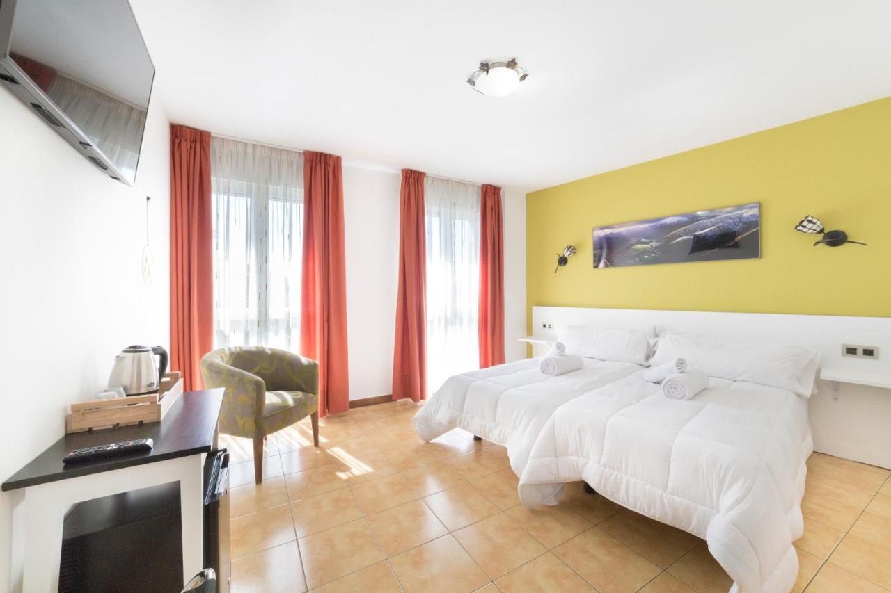 Stellae Luscofusco Hotel Santiago de Compostela Exterior photo