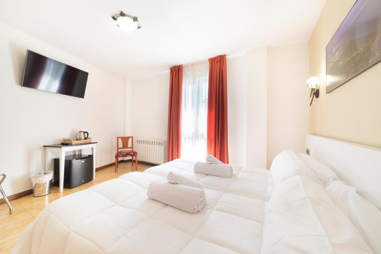 Stellae Luscofusco Hotel Santiago de Compostela Exterior photo